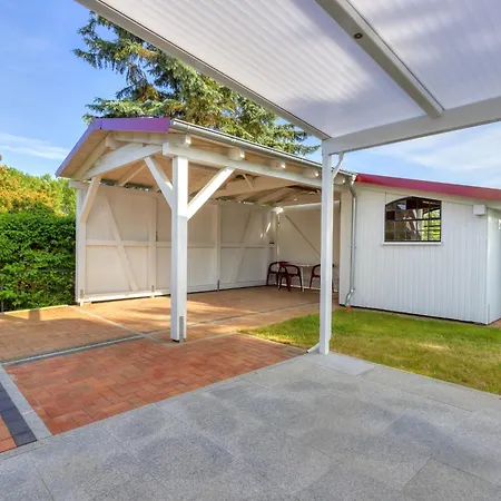 Mona * 塞巴特黑灵斯多夫